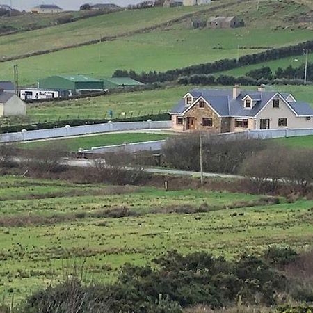Beautiful Home On Lake Carrowmore 벨물릿 외부 사진