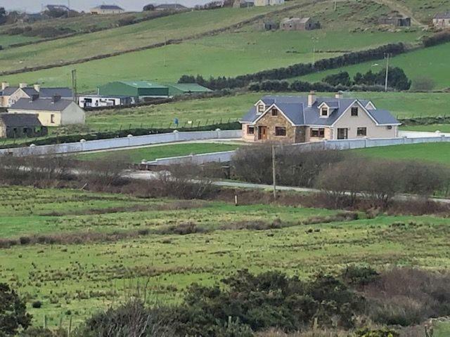 Beautiful Home On Lake Carrowmore 벨물릿 외부 사진